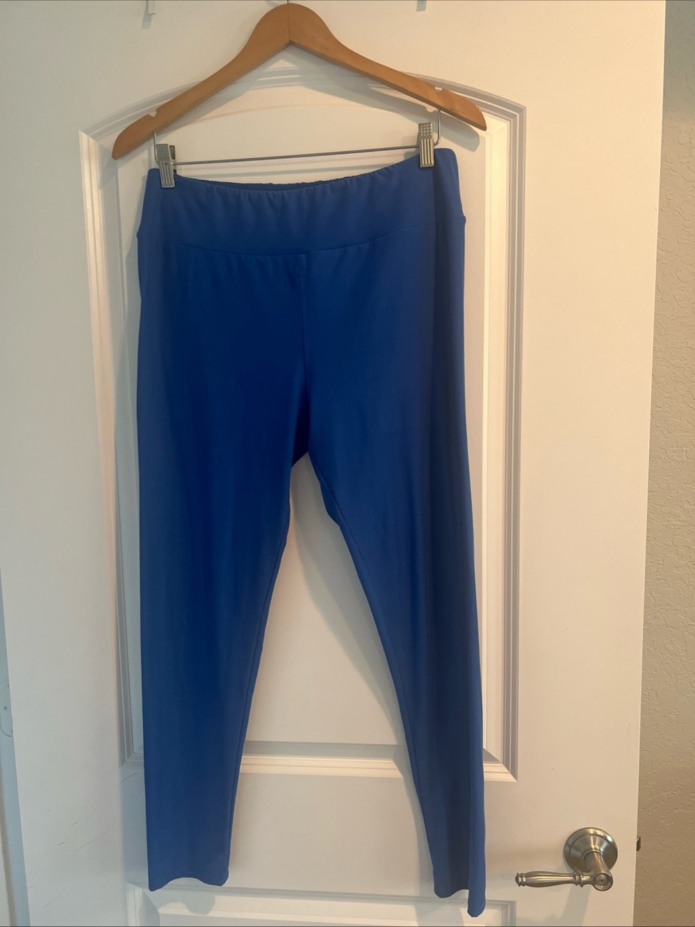 Tall & Curvy LuLaRoe leggings Solid Blue XL